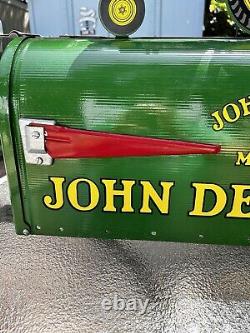 John Deere Green Model B Rural Style Mailbox with Tractor Topper Rare