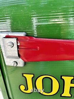 John Deere Green Model B Rural Style Mailbox with Tractor Topper Rare