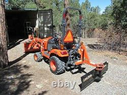KUBOTA BX1880 TRACTOR 4X4 FRONT END LOADER With REAR 5 FT BLADE VERY LOW HOURS 61