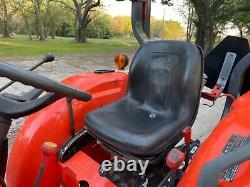 KUBOTA L3301 Compact Farm tractor with LA525 Loader 4X4 DIESEL QUICK ATTACH