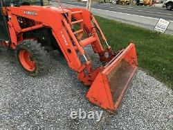 KUBOTA L3430HST CAB TRACTOR With LOADER. HYDRO. 1593 HRS. RUNS GREAT. QUICK ATTACH