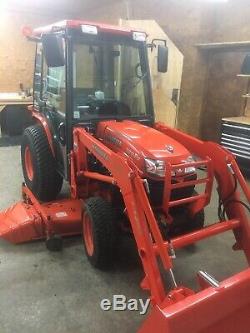 Kubota B3030HSDC Compact Diesel Cab Tractor With Loader & Belly Mower 4x4 Heat A/C