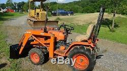 Kubota B7200 4x4 Tractor With Loader