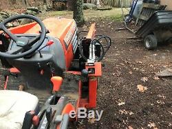 Kubota b1700 Compact Tractor with AIL 1547 Front End Loader