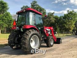 Mahindra 2555 cab tractor loader