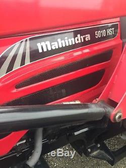 Mahindra 5010 Tractor With Front Loader Bucket