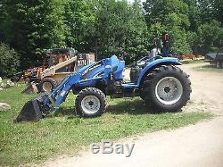 New Holland TC40 4x4 Loader Compact Tractor