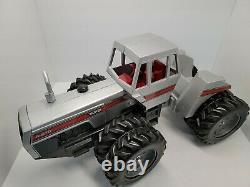 Scale Models White 4-270 Field Boss 4WD Tractor Collectible Toy