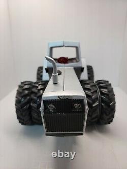 Scale Models White 4-270 Field Boss 4WD Tractor Collectible Toy