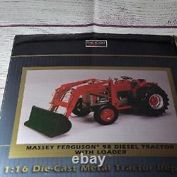 Speccast 2014 1/16 scal highly detailed Massey Ferguson 98 Diesel Tractor loader