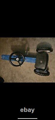 Toy Peddle tractor ford TW 20