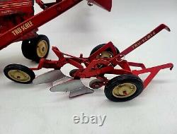 Tru Scale 560 Tractor Loader and 2 Bottom Plow 1960s Red Original Tires