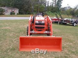 Very Nice Kubota L3800 4x4 Loader Tractor With Only 190 Hours