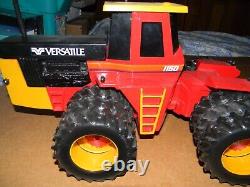 Versatile 1150 4WD Tractor With Triples 1/16 Scale Models Farm Toy Old