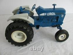 Vintage 1970s Ertl Die-Cast 1/12 Scale Blue Ford 8600 Farm Tractor VG