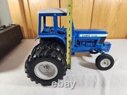 Vintage Blue Ford TW-20 Tractor With Cab & Duals Ertl 1/16 Nice