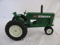 Vintage Ertl Diecast 1/16 Scale Green Oliver 1850 Narrow Front Farm Tractor VG