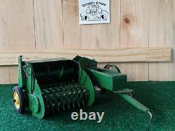 Vintage Eska John Deere Hay Baler 116 Scale Diecast Toy Great Shape