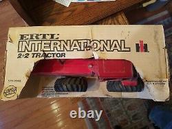 Vintage International 2+2 IHC 6388 Ant Eater 116 Scale 4WD Farm Toy Tractor