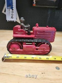 Vintage International Harvester Arcade Cast iron Farm Toy Crawler Tractor