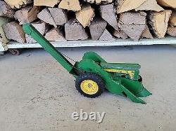 Vintage John Deere 1/16 Eska Farm Toy Tractor 630 730 With JD Corn Picker USA