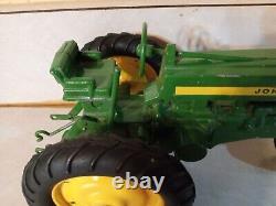 Vintage Metal Toy John Deere Tractor Made In U. S. A. 1950s EXTREMELY RARE