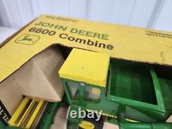 Vintage Original 1/24 Ertl John Deere Toy 6600 Combine In Box Farm Tractor