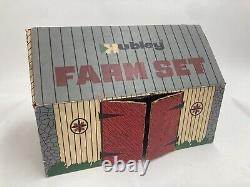 Vtg Hubley Farm Set No 90 Hubley Barn Box Hubley Tractor Complete Set 1/12 Scale